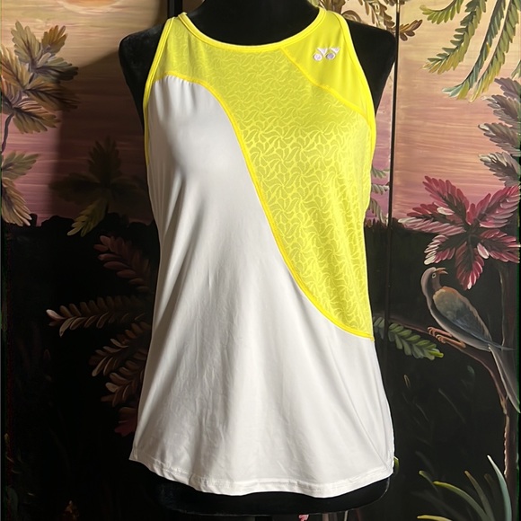 ⚡️🤍Electric yellow and white women’s Yonex tournament tennis tank🤍⚡️ - Picture 4 of 4